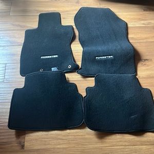 Subaru floormats